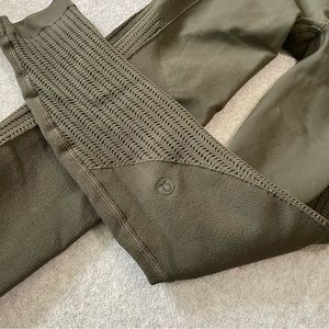 LULULEMON • seamless leggings